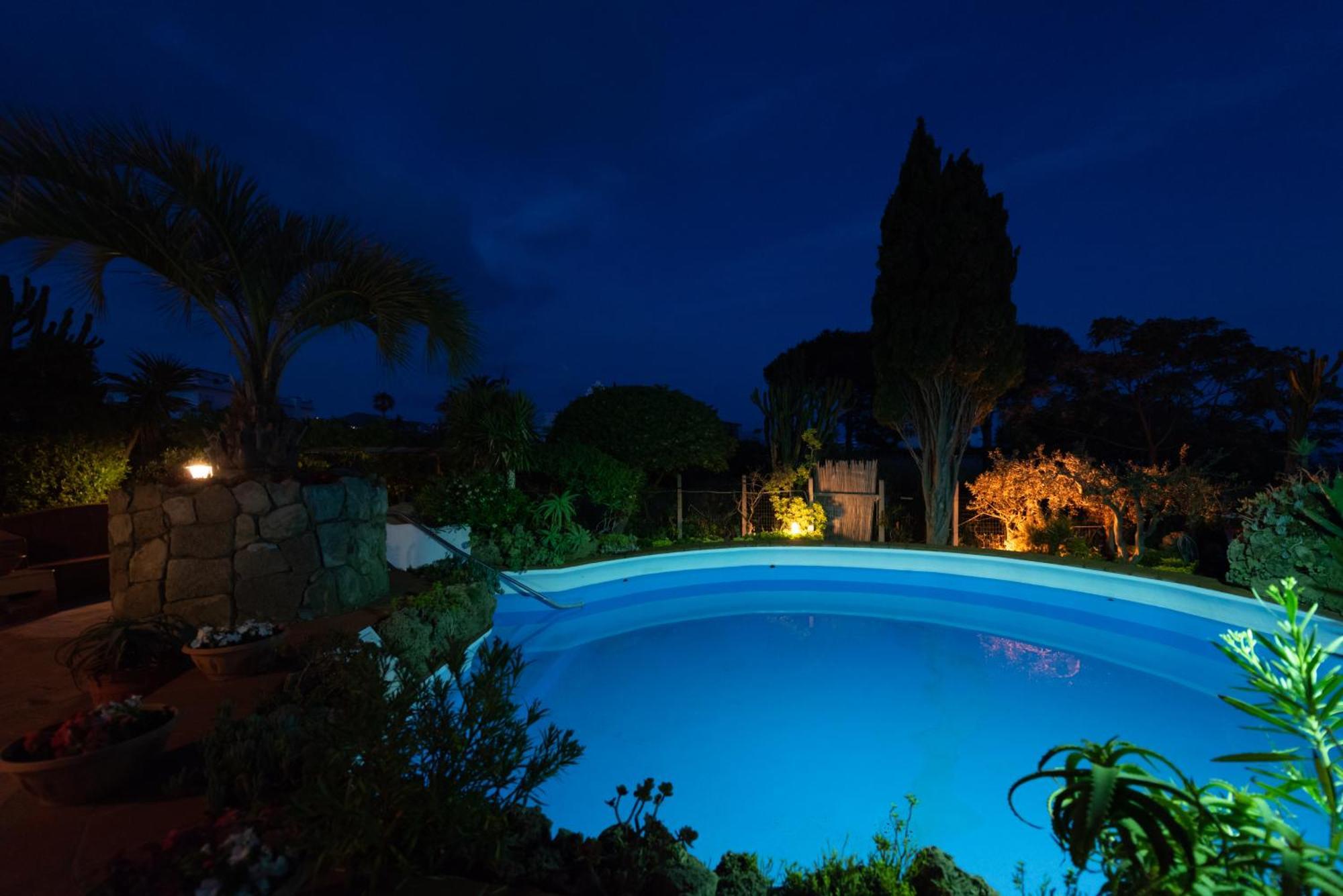 Hotel Villa Sirena Sant'Angelo  Екстериор снимка