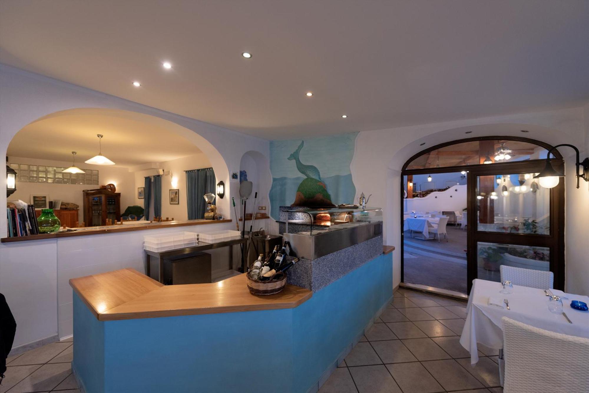 Hotel Villa Sirena Sant'Angelo  Екстериор снимка