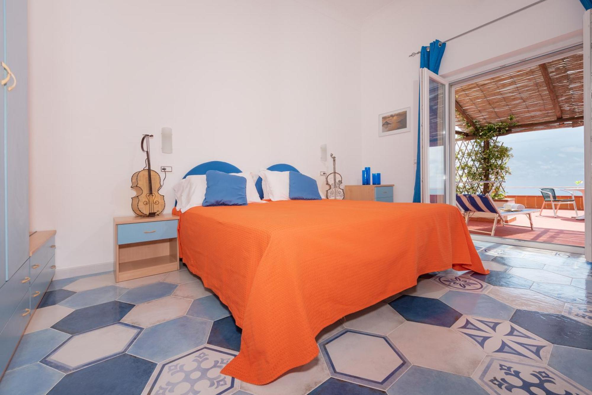 Hotel Villa Sirena Sant'Angelo  Екстериор снимка