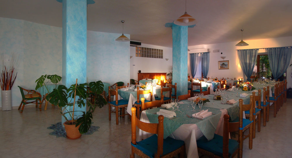 Hotel Villa Sirena Sant'Angelo  Екстериор снимка